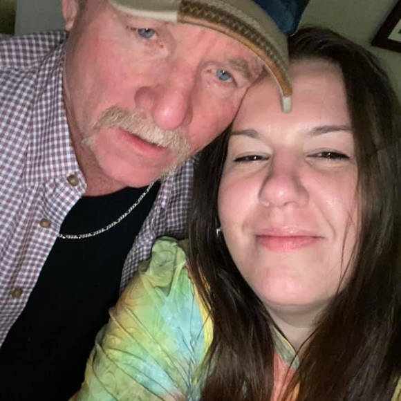 Meet your Posher, Amanda - Picture 1 of 1